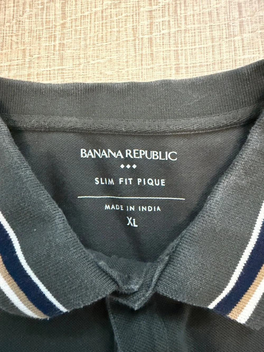 Banana Republic Slim Fit Pique Dark Grey Polo Shirt Striped Collar Trim Men's XL
